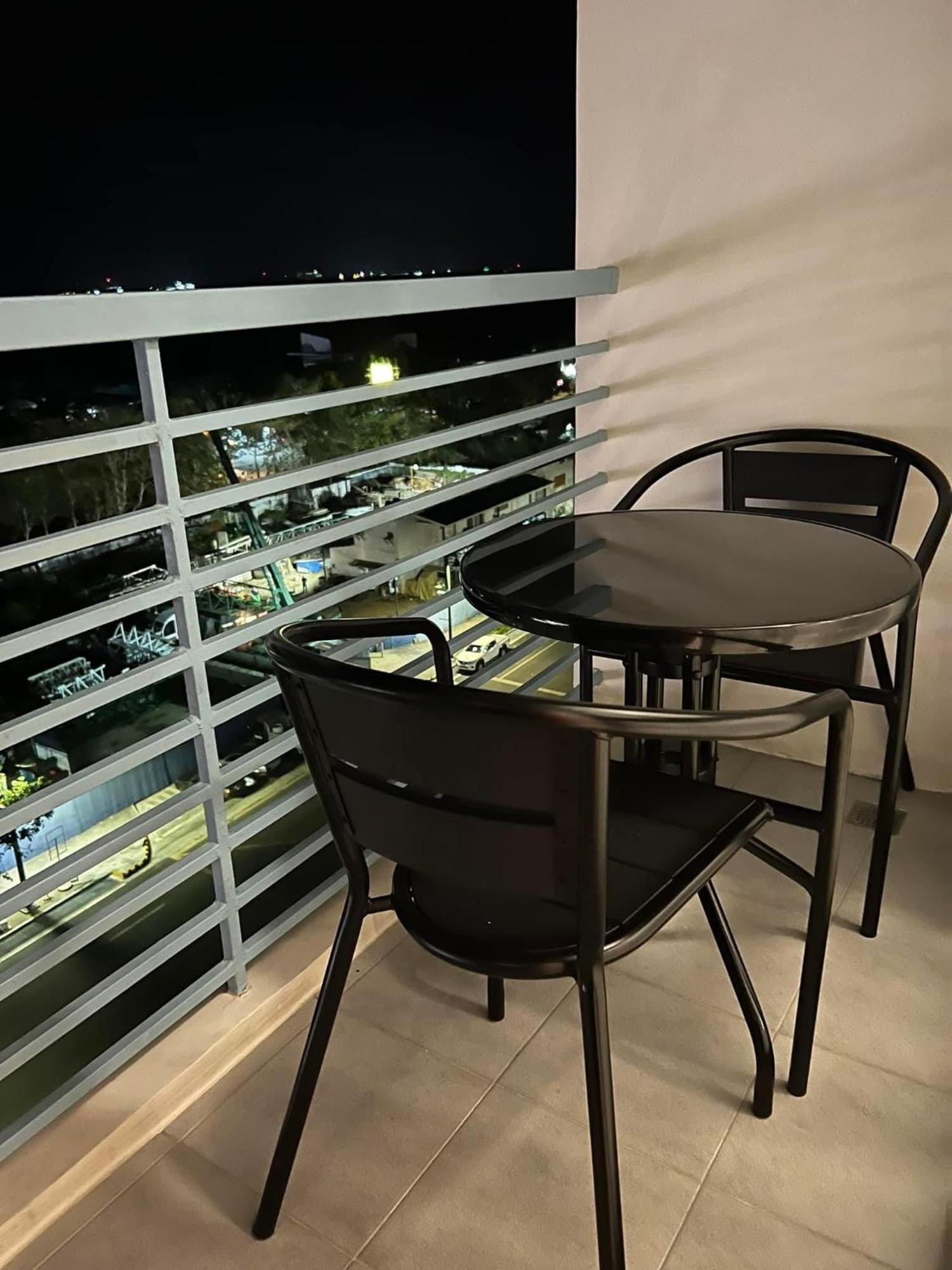 Deluxe Condo 2 Bedroom, 7Th Floor Room Bc In One Madison Tower 3, Megaworld Boulevard, Mandurriao Iloilo City, Philippines Exteriér fotografie
